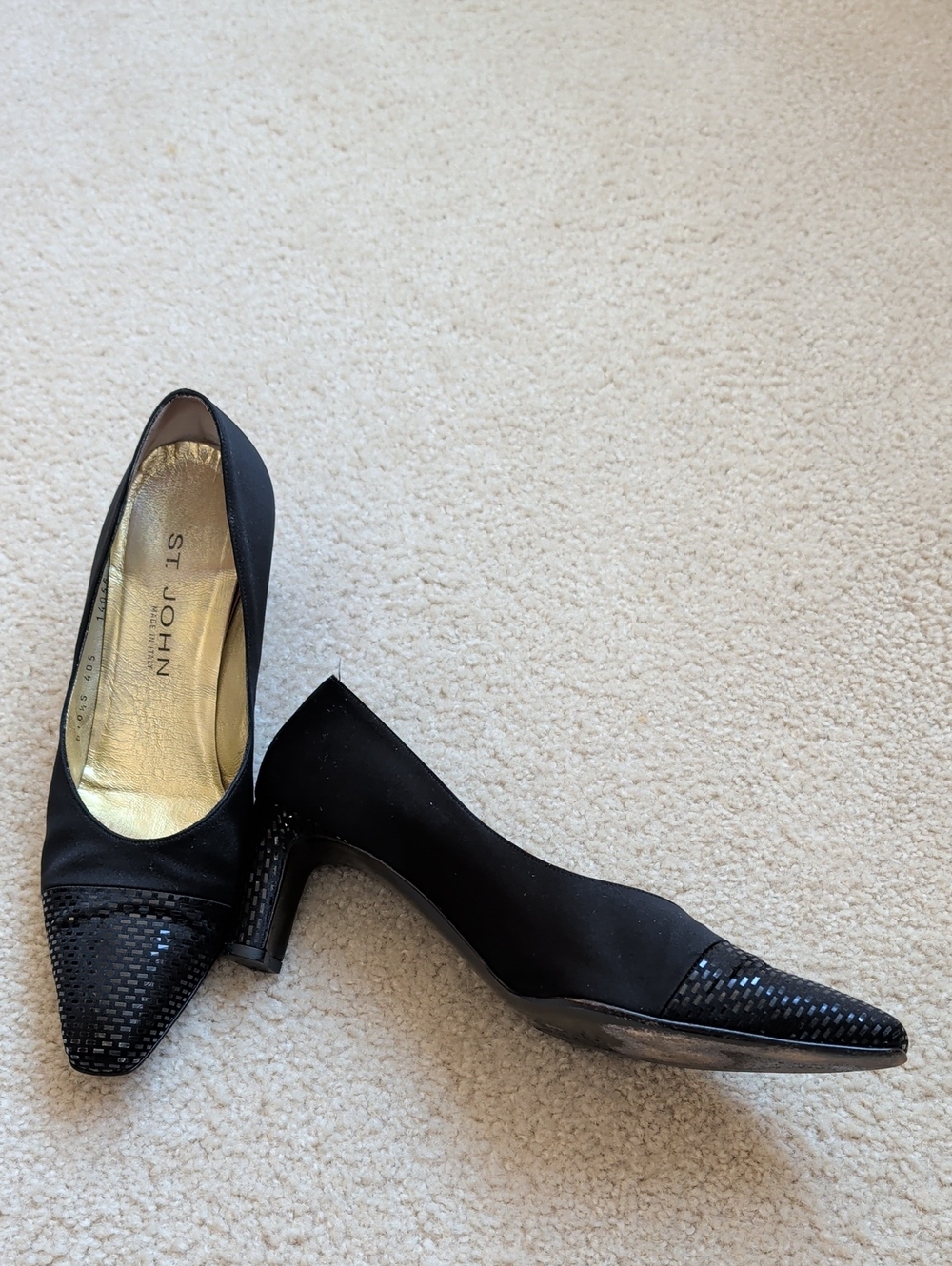 Pretty Black Satin Saint John Pumps - Picture 2 of 3